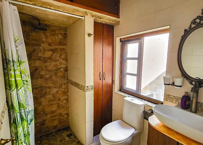 1500 Little Pink House In Creek Сasa de vacaciones